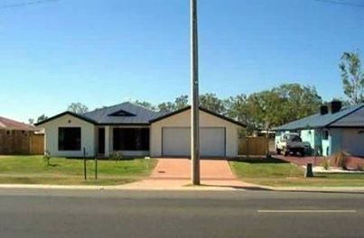 Great garage for 2 motorbikes